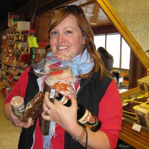 Seana buying mucho queso in Spain